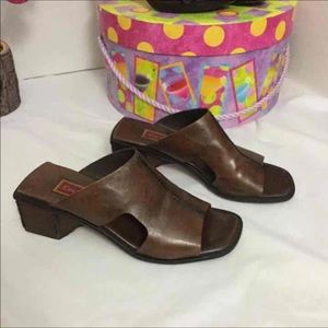 Cole HAAN Brown Slip on SZ 5 B